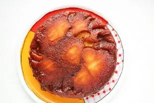 Gâteau renversé aux pommes caramélisées