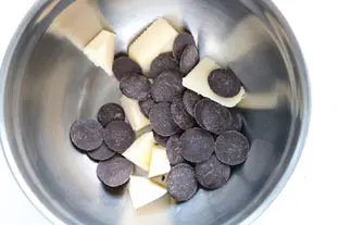 Cake moelleux au chocolat : Étape 1