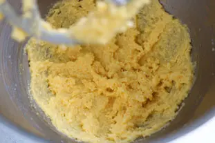 Cake noisettes et orange : Étape 12