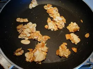 Fins chaussons aux pommes et amandes : Étape 5