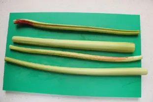 Tarte bretonne pommes-rhubarbe : Étape 1