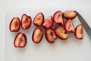 Tartelettes sablées au cassis et pêches de vigne : Étape 9