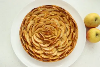 Tarte aux pommes et crème d'amandes