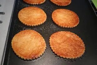 Tartelettes fines aux pêches caramélisées : Étape 2