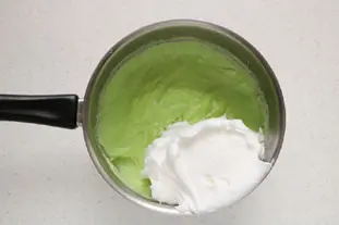 Feuilleté verveine et pêches : Étape 8