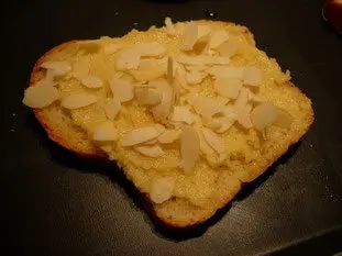 Tranches de brioche à la crème d'amandes : Étape 5
