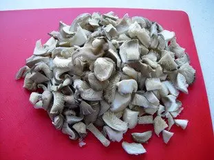 Poêlée de champignons, oignons nouveaux et jambon cru : Étape 2