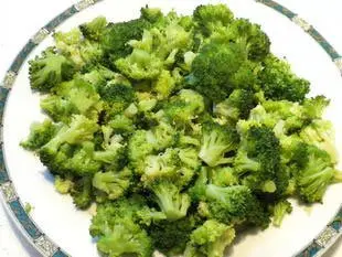 Émincé de poulet champignons-brocolis : Étape 1