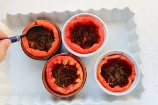 Oeufs en coque de tomate : Étape 4