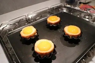 Oeufs en coque de brioche : Étape 14