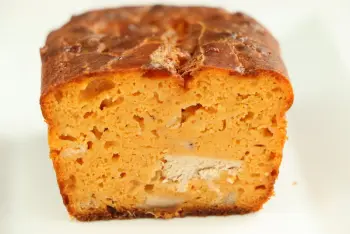 Cake tomate, moutarde et thon