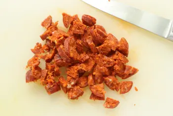 Cake au chorizo, olives et tomates confites : Étape 1