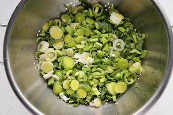 Gratin de poireaux au Morbier : Étape 1