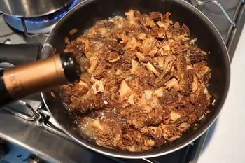 Gratin de pommes de terre aux morilles et vin jaune : Étape 9