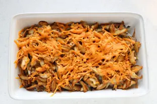 Gratin de poulet au riz et champignons sautés