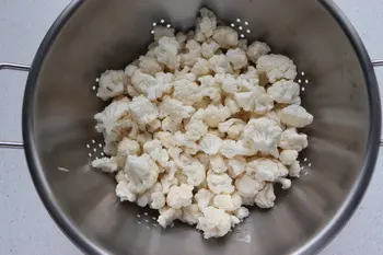 Chou fleur et aubergines violettes au pesto grec : Étape 1