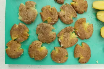 Pommes de terre écrasées à la cancoillotte : Étape 2