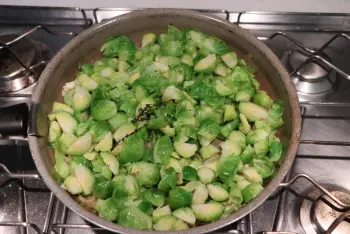 Choux de Bruxelles à la crème de thym : Étape 5