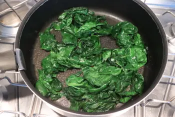 Épinards crémeux à la lombarde : Étape 2