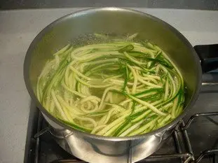 Tagliatelles et spaghetti de courgettes façon carbonara : Étape 5