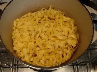 Tagliatelles et spaghetti de courgettes façon carbonara : Étape 9
