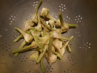 Penne aux artichauts violets : Étape 1