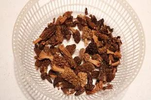 Risotto aux morilles, vin Jaune et Mont d'or : Étape 1