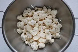 Salade tiède de chou-fleur aux 2 fromages : Étape 2