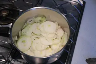 Tarte pissaladière feuilletée : Étape 3