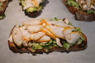 Tartines au haddock fumé et fondue de poireaux