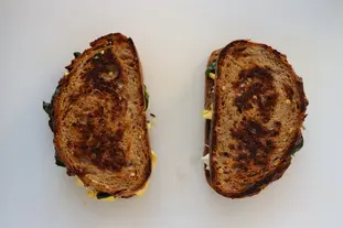 Grilled cheese oeuf et épinards : Étape 8
