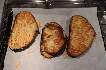 Croque-monsieur moelleux aux 3 fromages : Étape 8