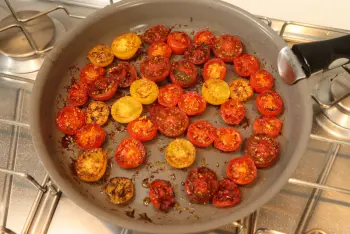 Tartines gratinées aux courgettes et tomates : Étape 8