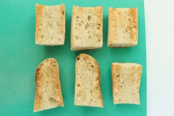 Tartines gratinées aux courgettes et tomates : Étape 9