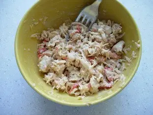 Sandwichs club au crabe et saumon fumé : Étape 1