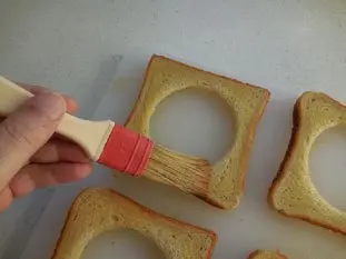 Oeuf au plat en toast : Étape 3