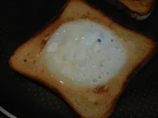 Oeuf au plat en toast : Étape 8