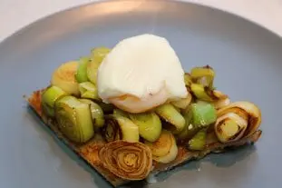 Tartines aux blancs de poireaux et oeuf mollet : Étape 8