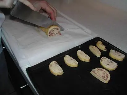 Petits roulés aux lardons et fromage : Étape 9