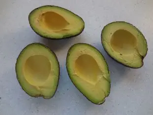 Avocat au thon : Étape 1