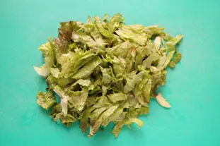 Salade mélangée de printemps : Étape 1