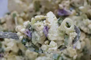 Salade chou fleur, poulet et avocat