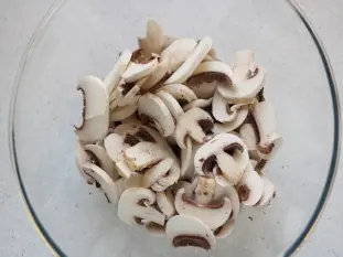 Salade radis et champignons : Étape 1