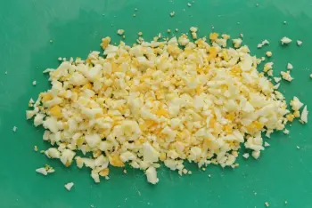 Céleri rémoulade à l'estragon et oeufs mimosa : Étape 5