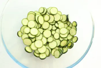 Salade de courgettes croquantes au reste de rôti : Étape 2