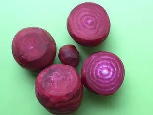 Salade de betteraves croquantes : Étape 1