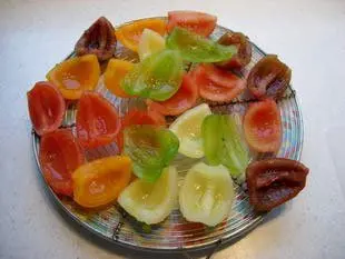 Salade concombres-tomates muticolores : Étape 2