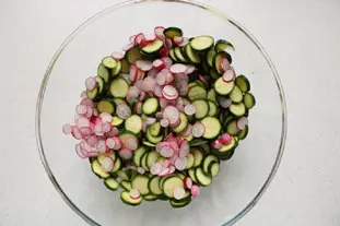 Salade de courgettes croquantes et champignons : Étape 3