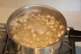 Salade tiède de haricots blancs : Étape 1