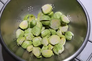 Soupe rustique aux poireaux et choux de Bruxelles : Étape 3